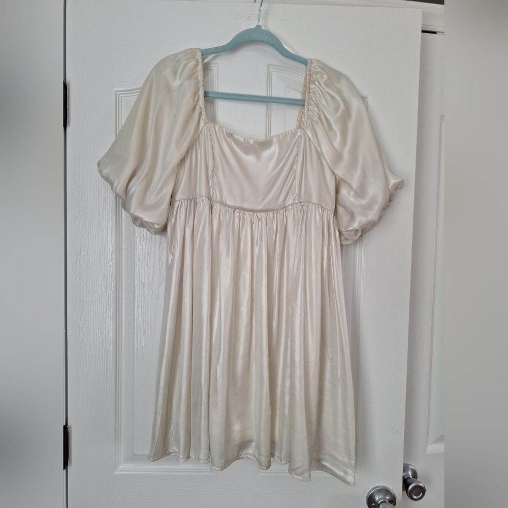 Elegant Cream Puff Sleeve Mini Dress - Picture 2 of 10